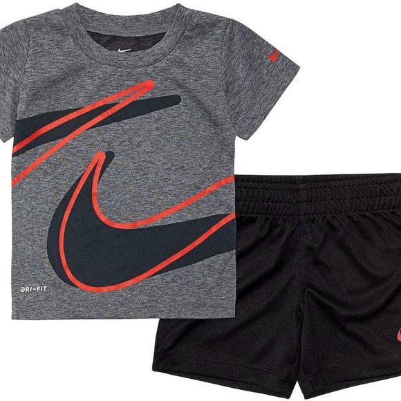 Nike Kids Little Boy Dri-Fit Short Sleeve T-Shirt and Shorts 2 Piece Set - Picture 4 of 4